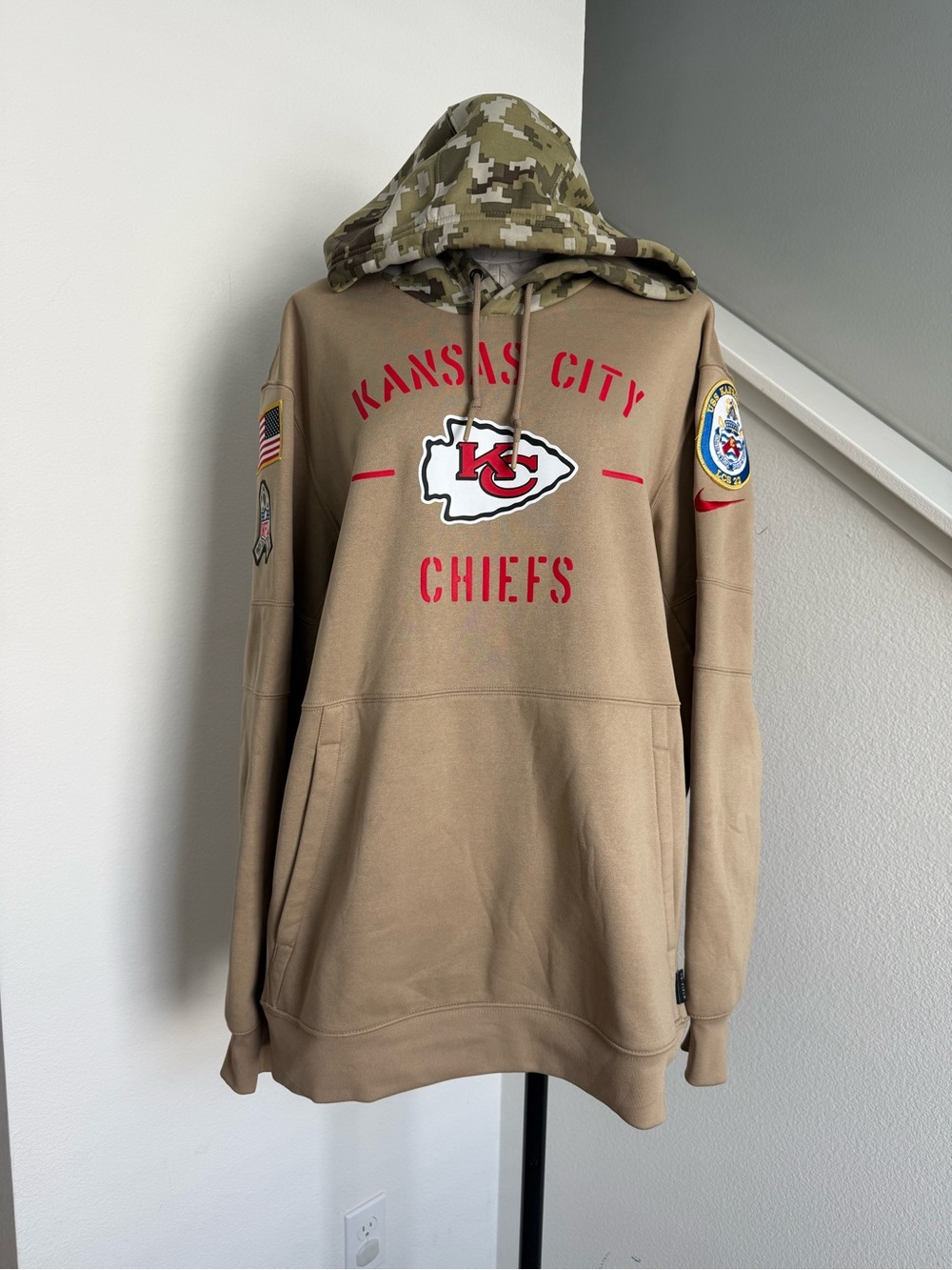 Nike Kansas City Chiefs 2019 Salute to Service Hoodie Camo Xl On Field Pullover